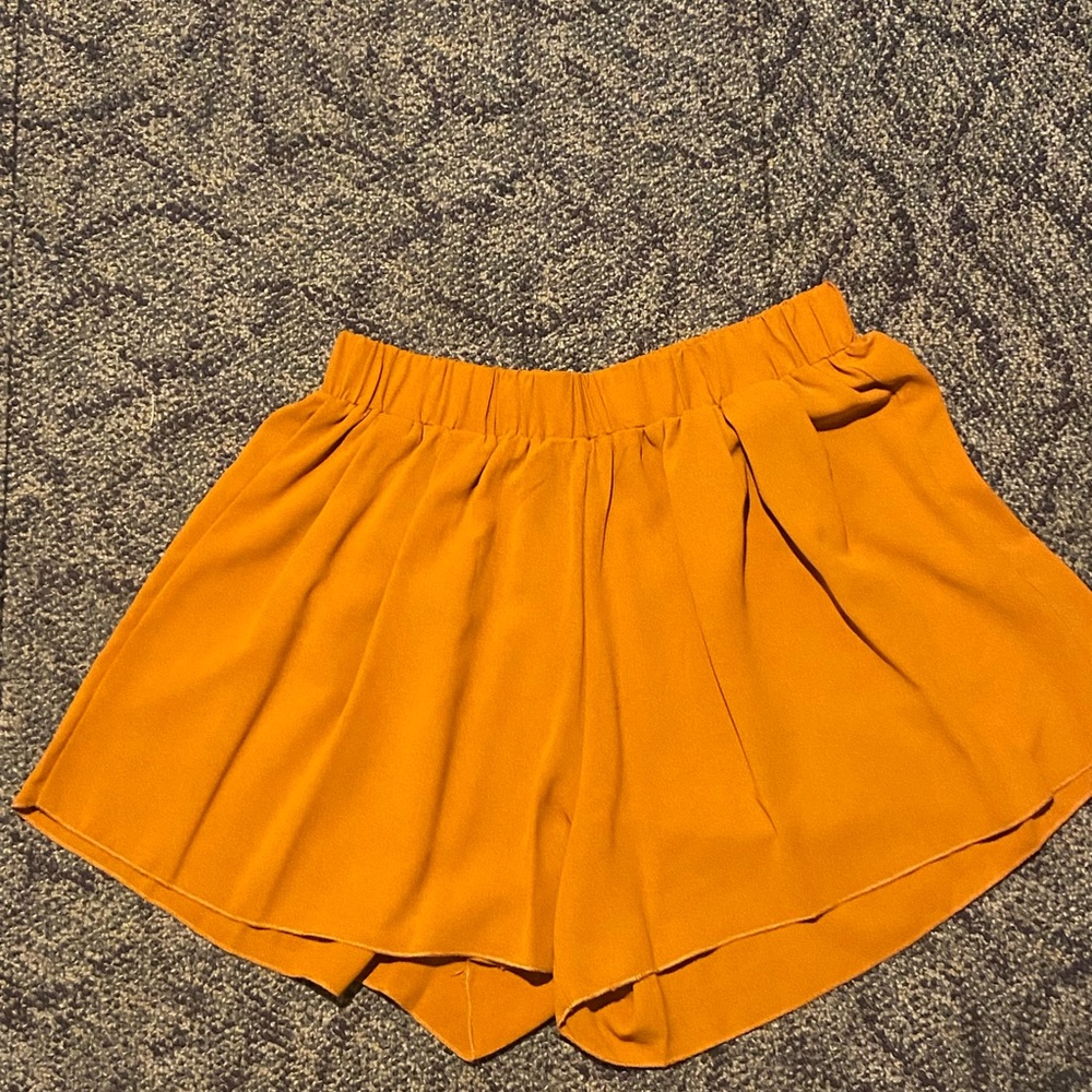 Short Short above thigh